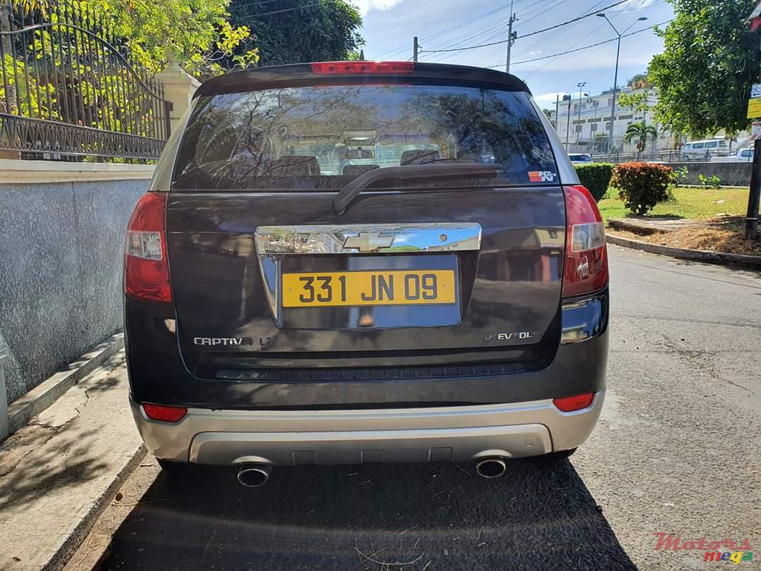 2009' Chevrolet Captiva photo #4