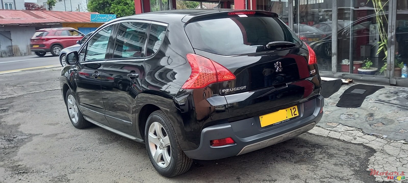 2012' Peugeot 3008 photo #3