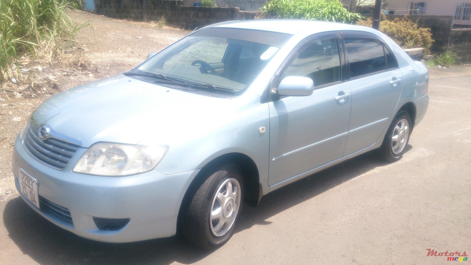 2004' Toyota Corolla photo #1