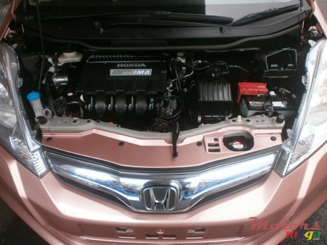 2013' Honda Fit Aria she's hybrid photo #6