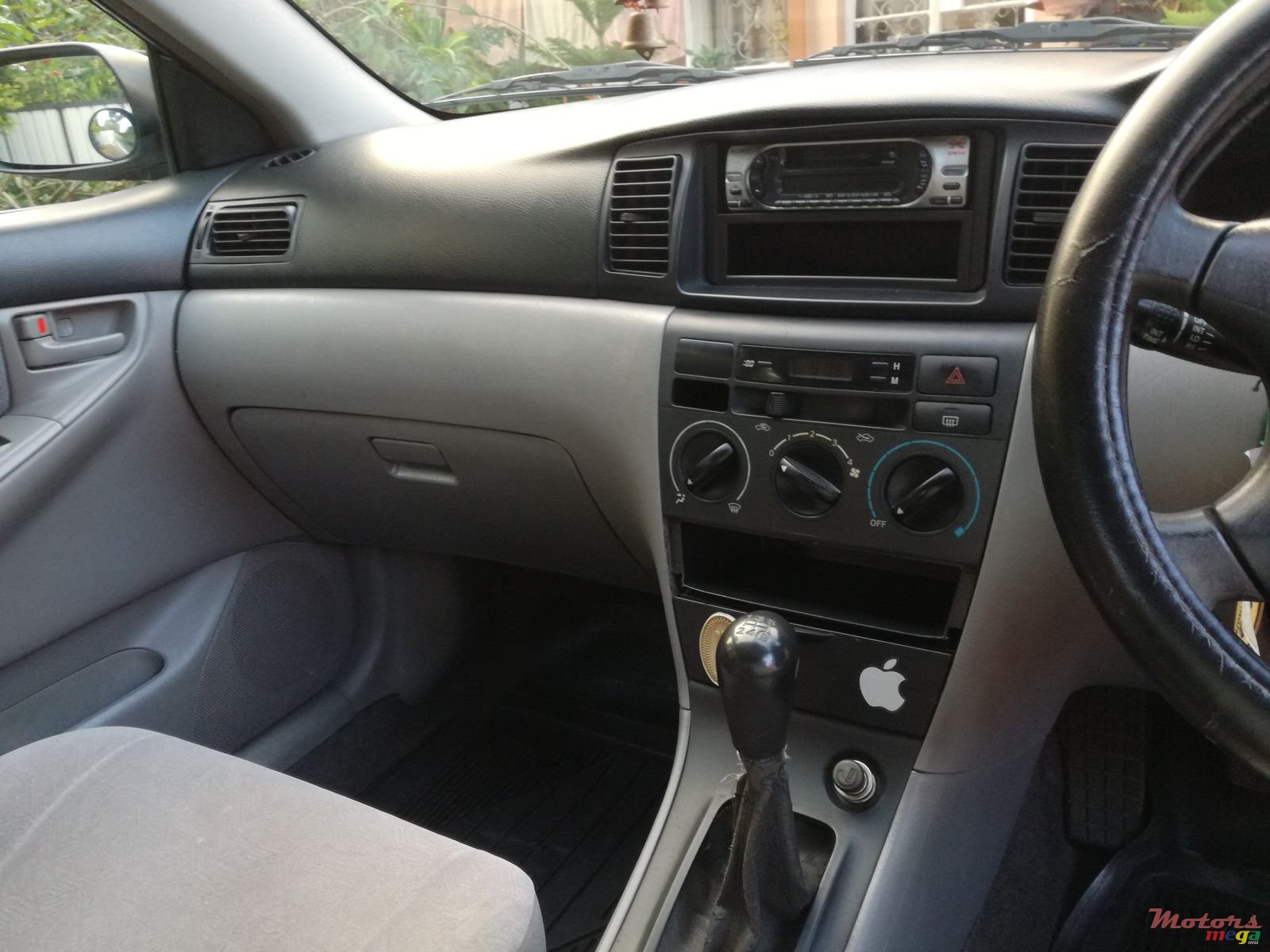 2002' Toyota Corolla photo #6