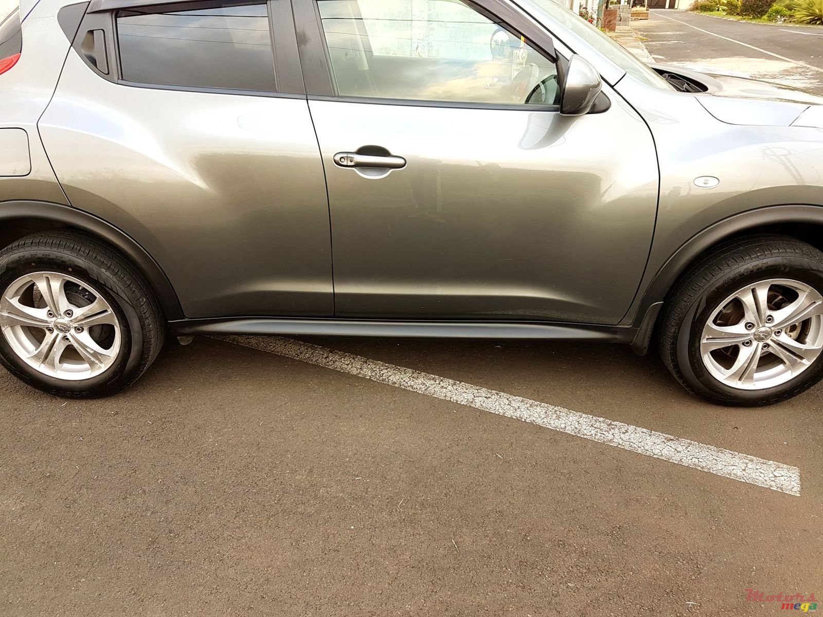 2011' Nissan Juke OPTION photo #6