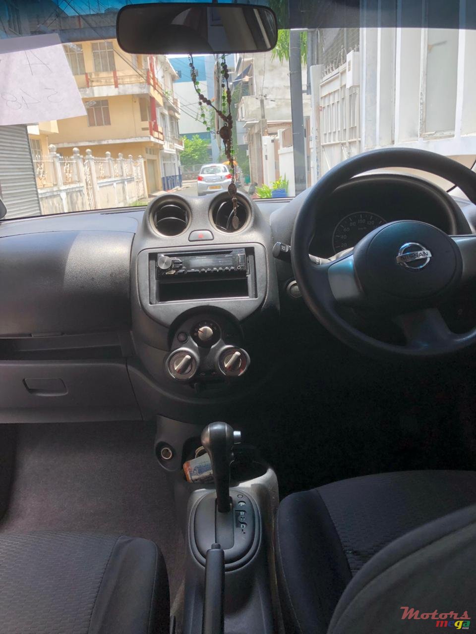 2011' Nissan March photo #1