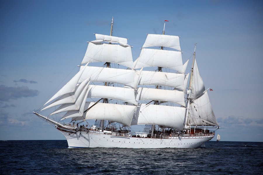 One Ocean Expedition : Le Statsraad Lehmkuhl, un navire norvégien de 100 ans, a accosté à Port-Louis
