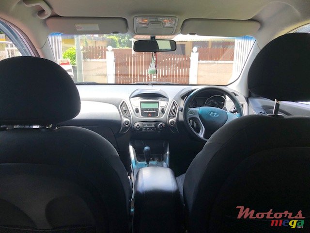 2010' Hyundai ix35 photo #1
