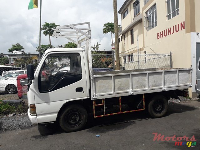 1998' Isuzu Hi-com Lorry photo #3