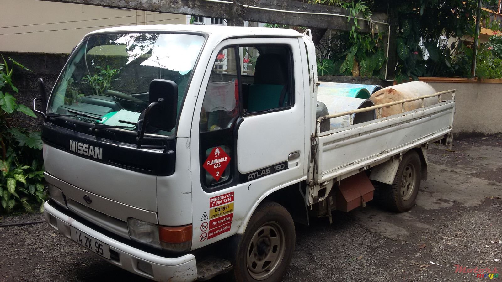 1995' Nissan Pickup Atlas 150 photo #2