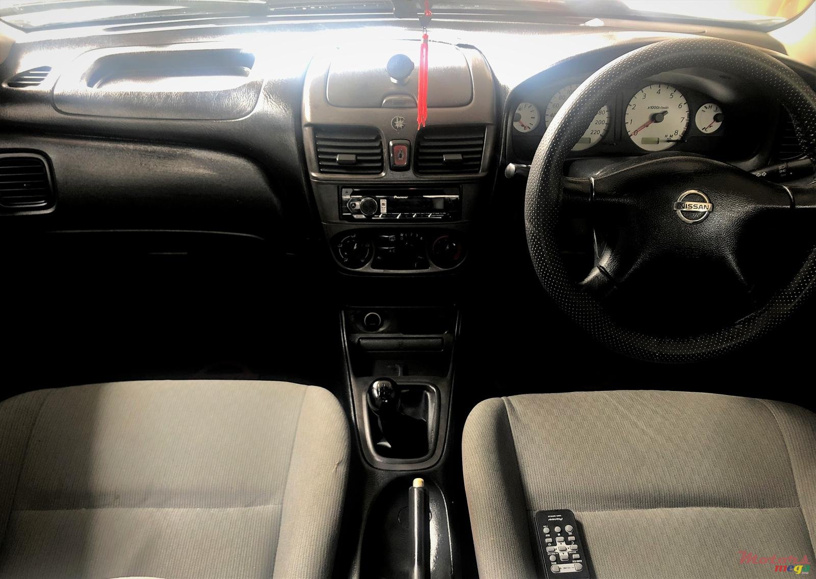 2006' Nissan Sunny photo #7