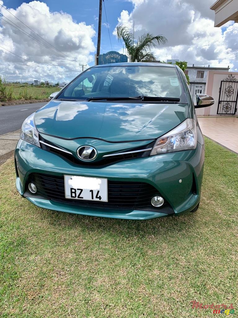 2014' Toyota Vitz photo #2