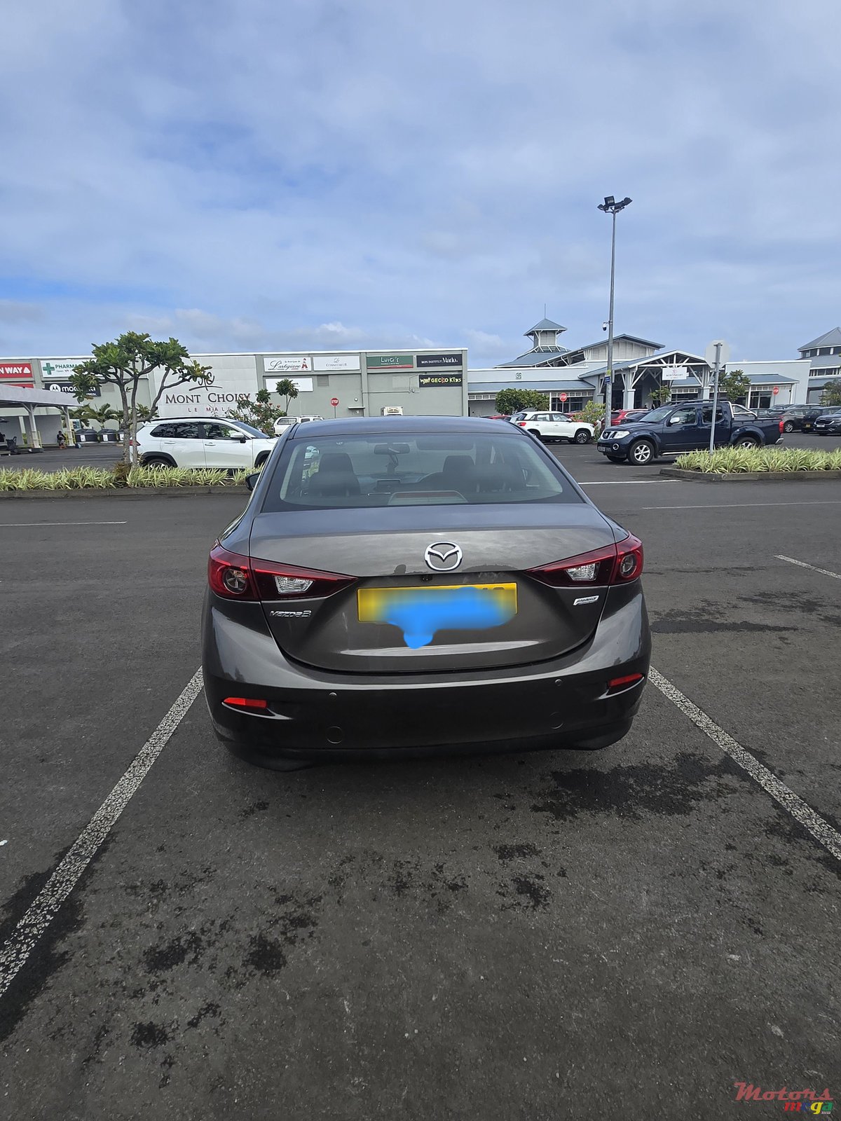 2016' Mazda 3 Skyactiv photo #4