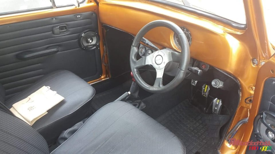 1970' Volkswagen Beetle photo #7