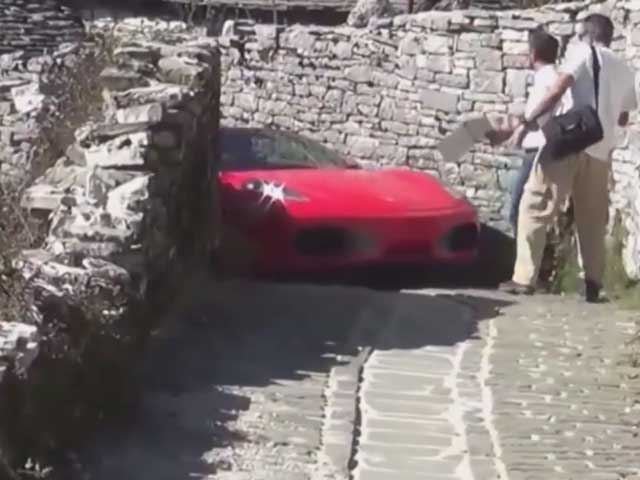 This Video of a Ferrari F430 on a Narrow Road Will Have You Cringing the Entire Time