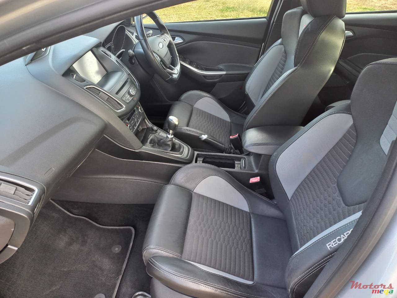 2016' Ford Focus ST photo #6