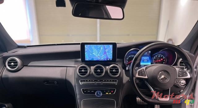 2016' Mercedes-Benz photo #2