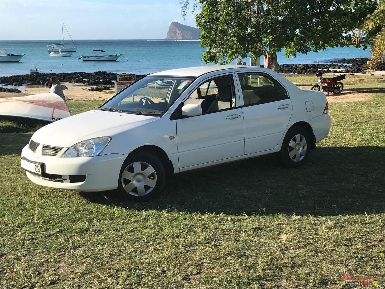 2009' Mitsubishi Lancer photo #2