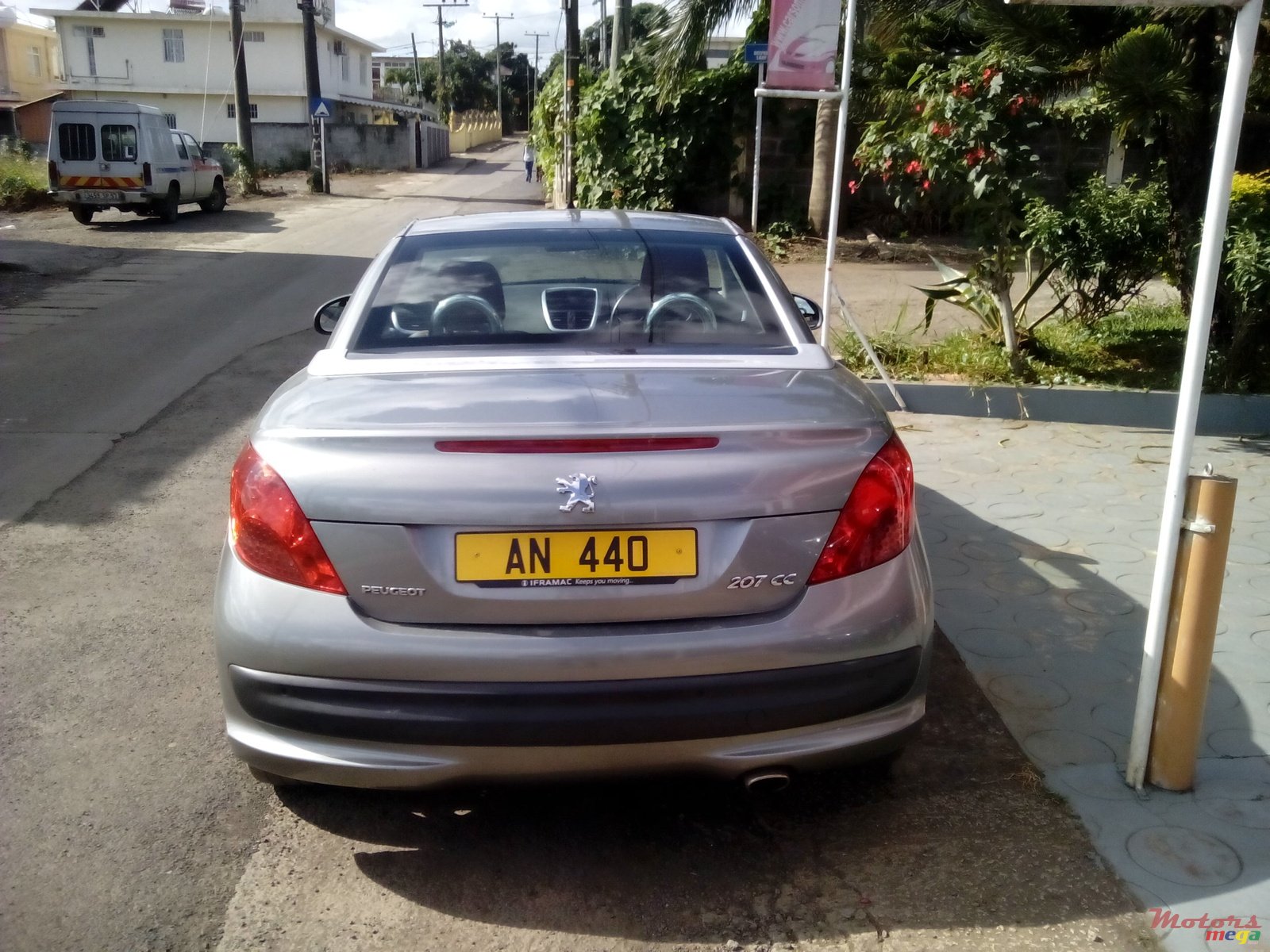 2010' Peugeot 207 photo #3
