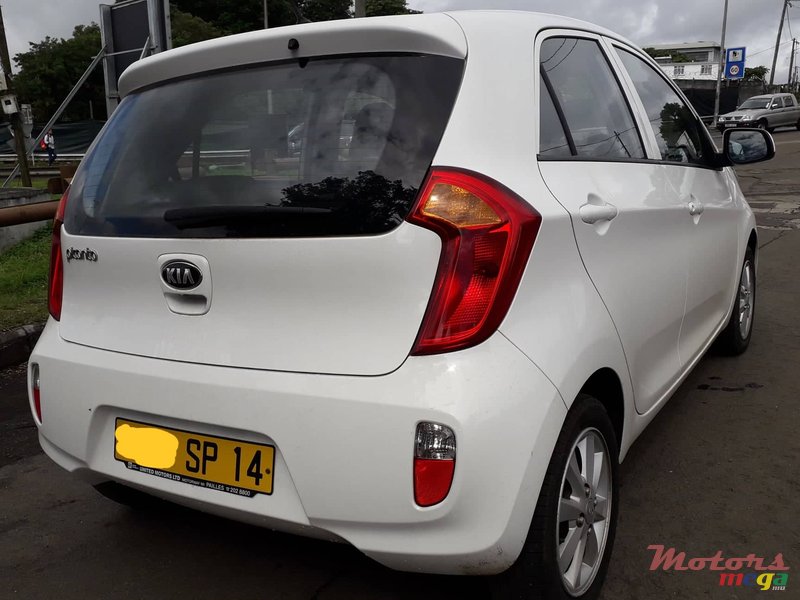 2014' Kia Picanto Hatchback photo #1