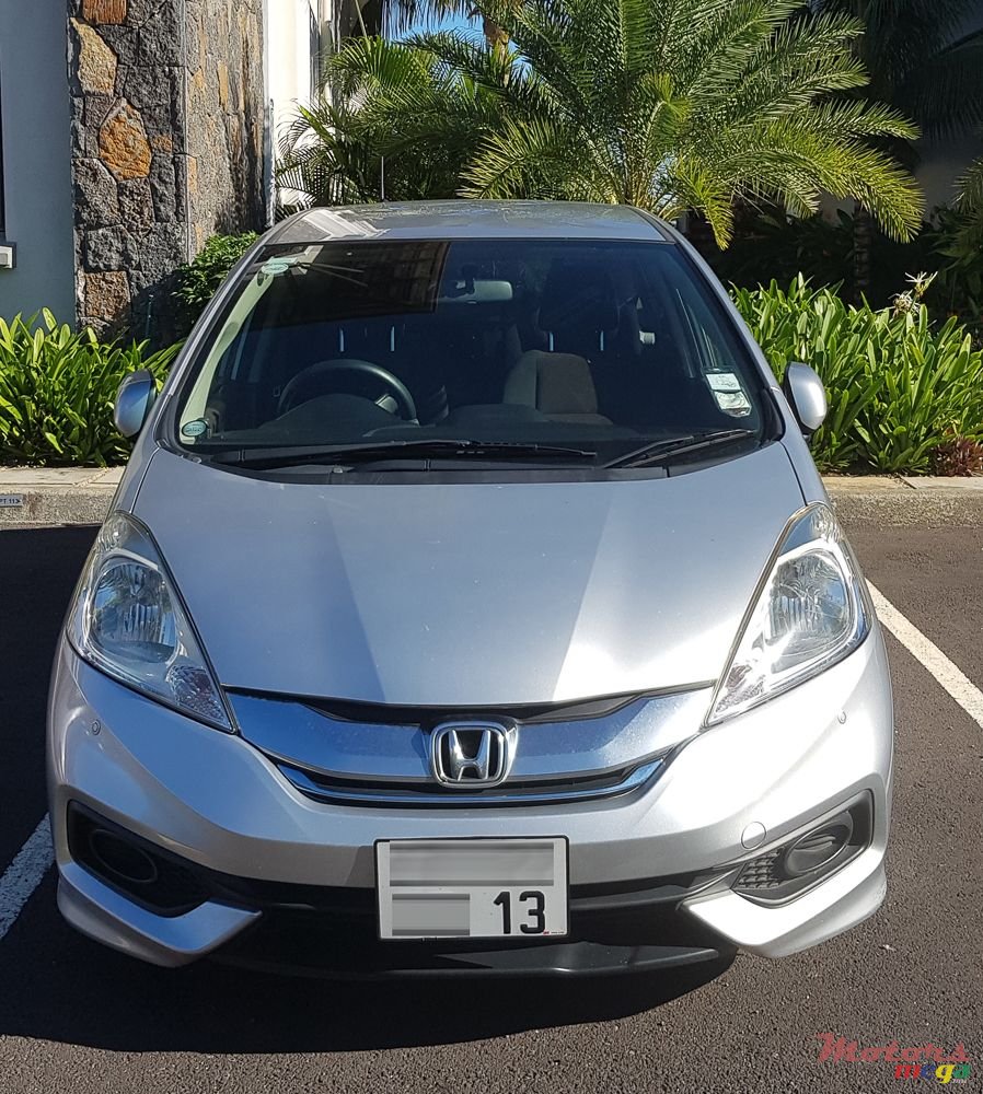 2013' Honda Fit Fit Shuttle Hybrid-C photo #4