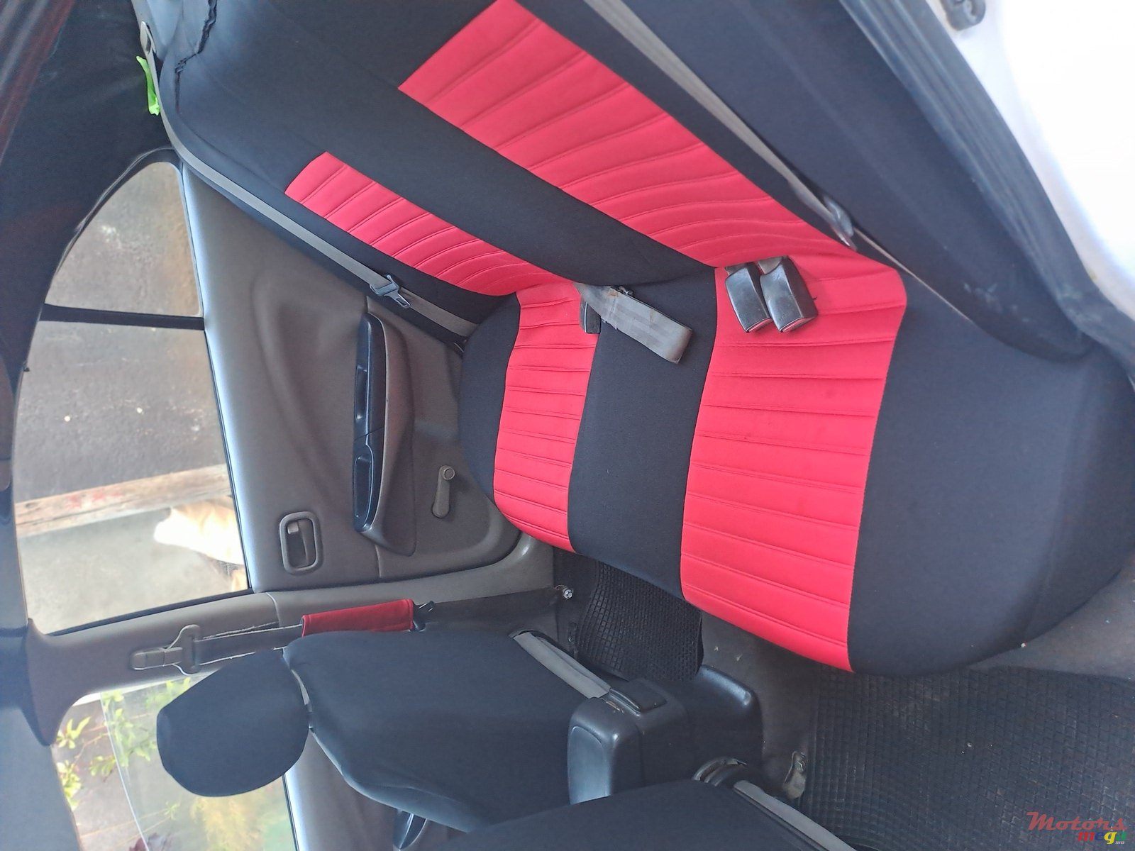 2000' Nissan Sunny photo #6