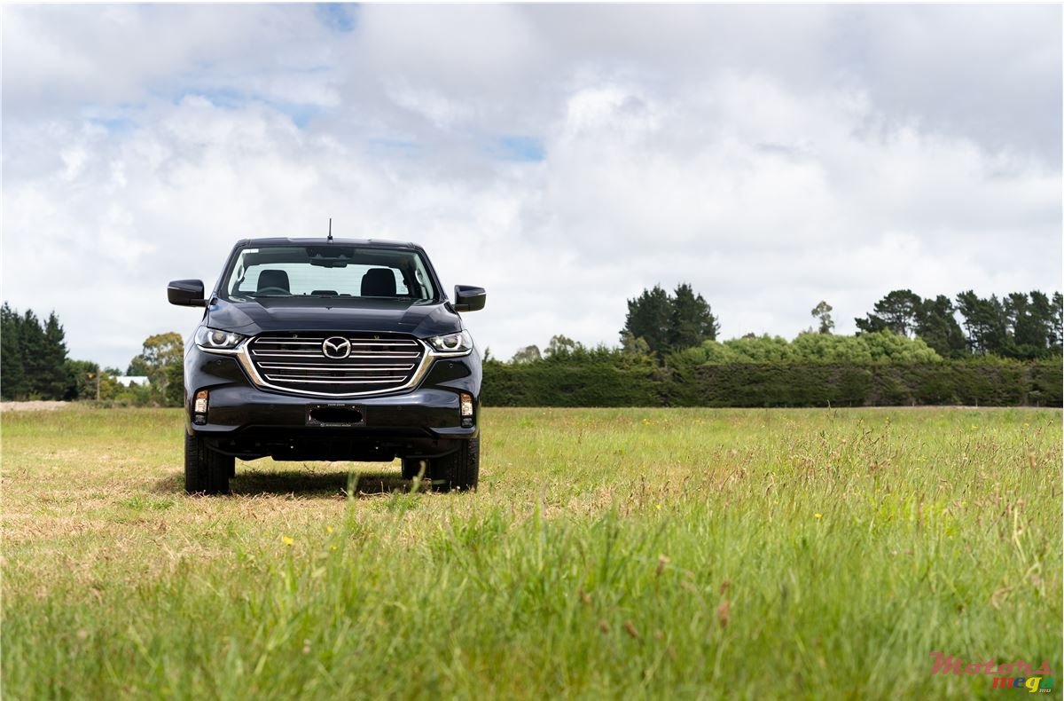 2021' Mazda BT-50 Signature 3.0 Auto occasion photo #5
