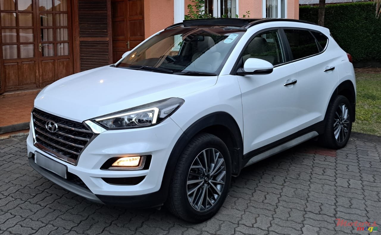2019' Hyundai Tucson photo #2