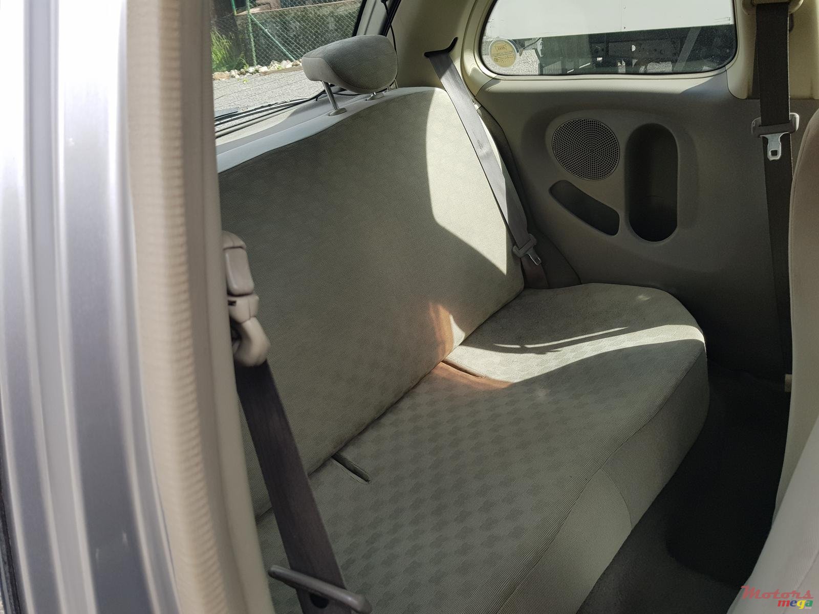 2005' Nissan March 2 portes photo #7