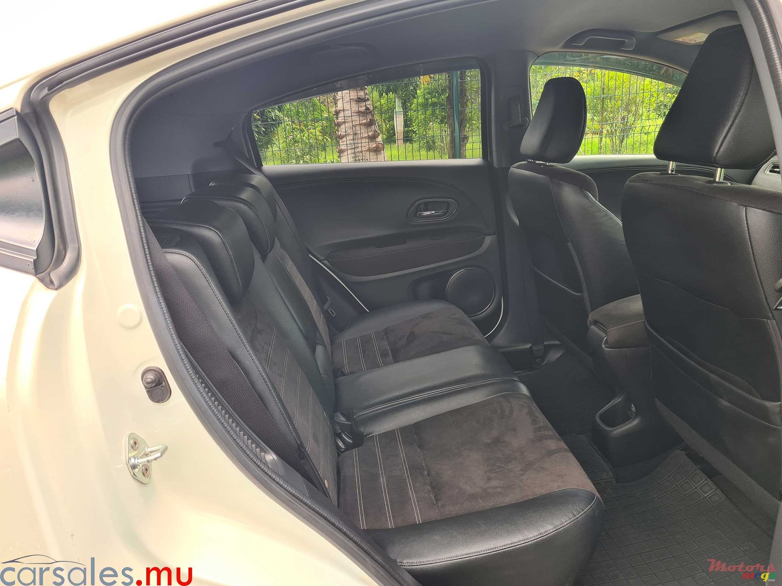 2017' Honda Vezel RS 1.5 Hybrid photo #5