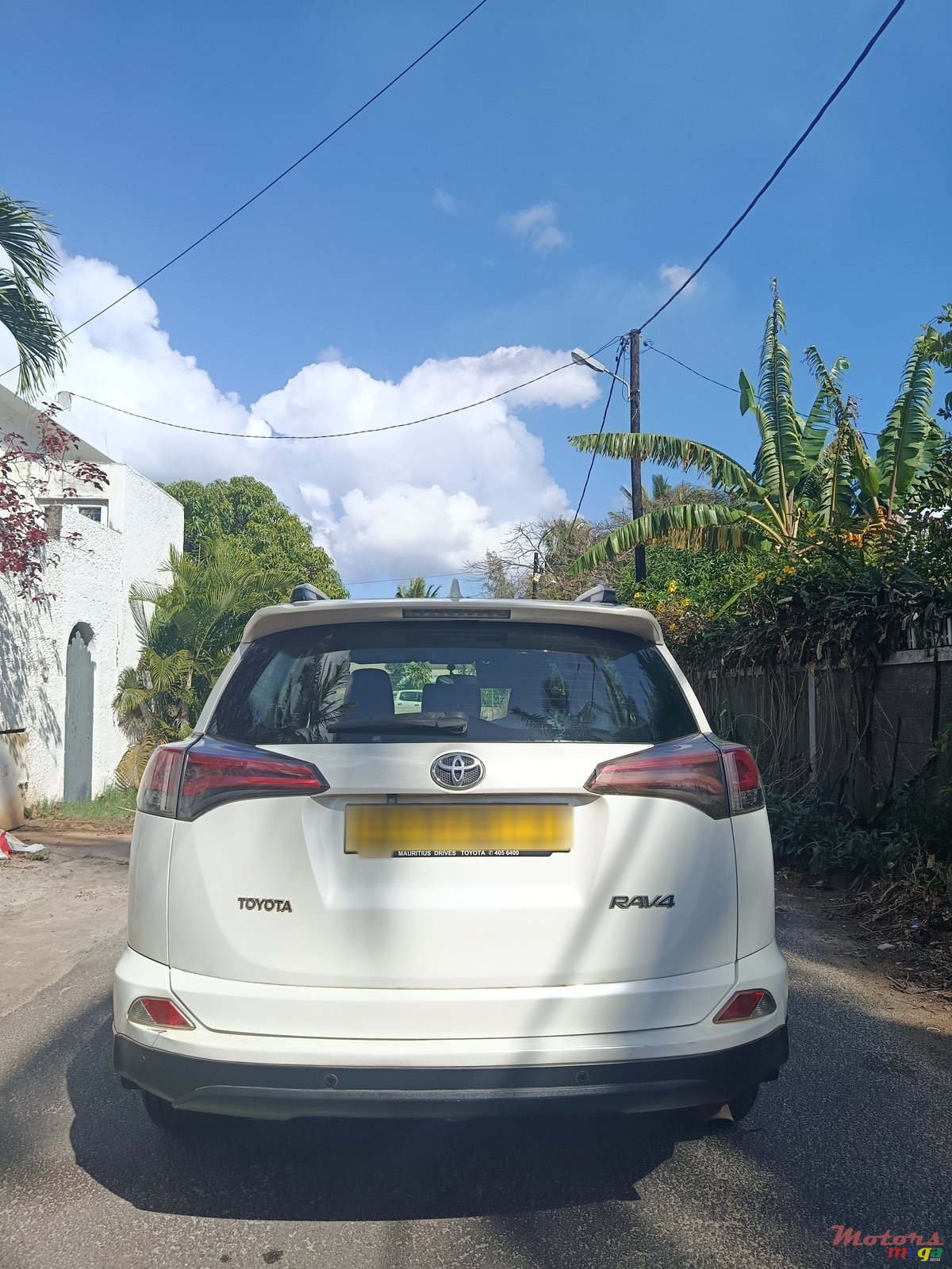 2017' Toyota RAV4 photo #4