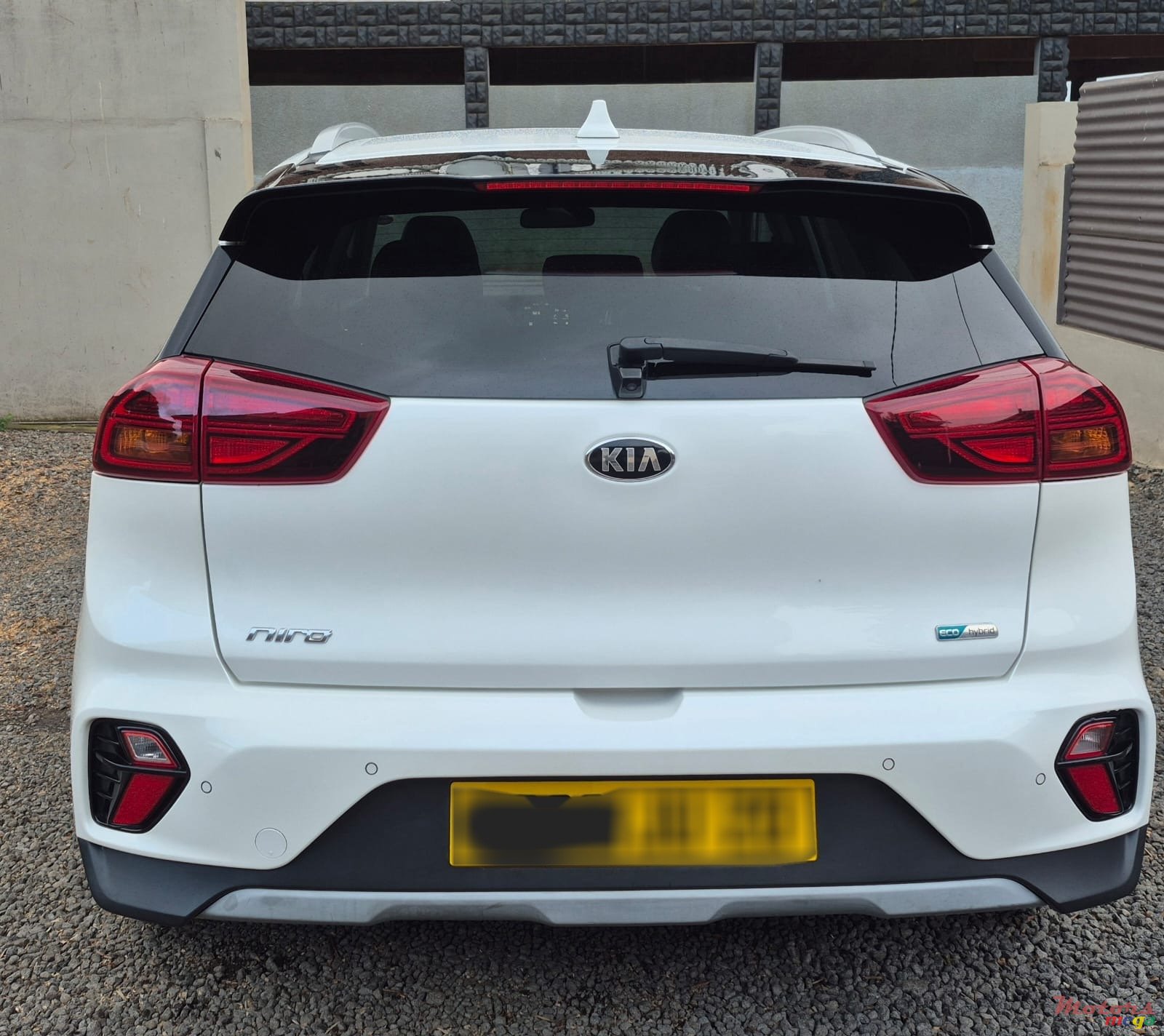 2020' Kia Niro Eco Hybrid photo #3