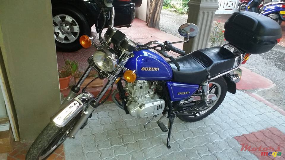 2011' Suzuki GN-125 photo #1