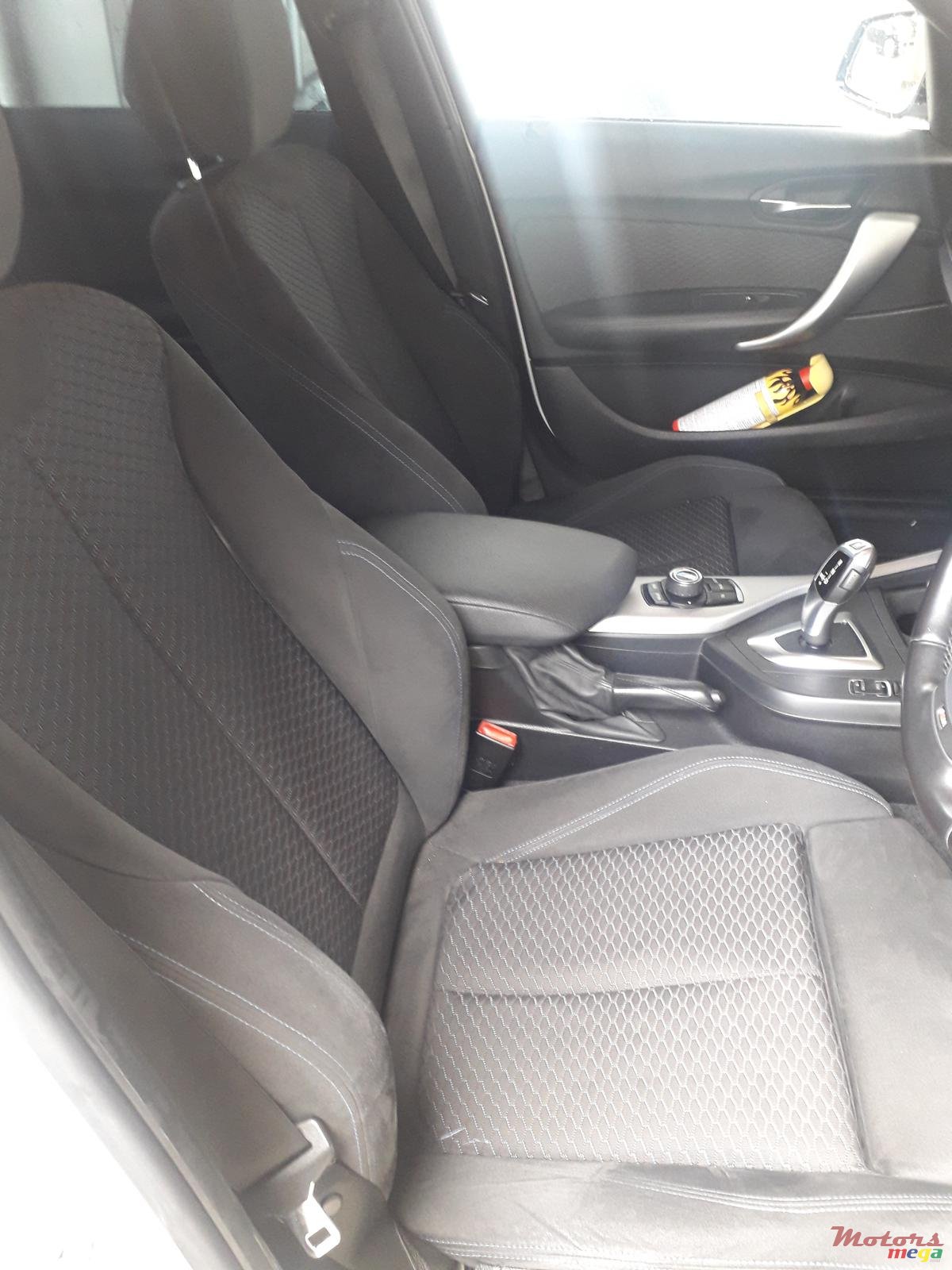 2012' BMW 1 Series M sport photo #2