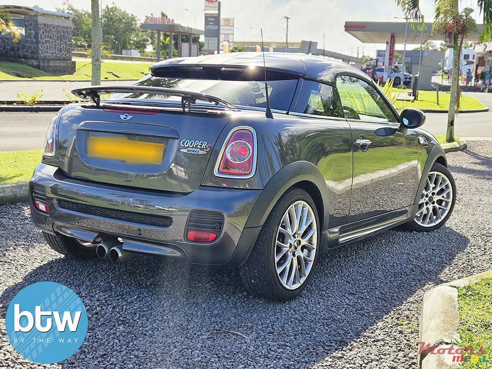 2013' MINI Cooper photo #4