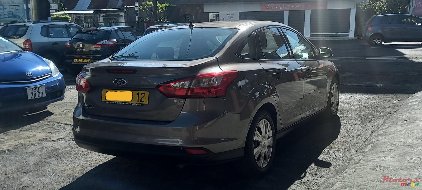 2012' Ford Focus photo #3