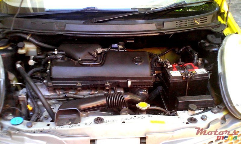 2004' Nissan photo #5