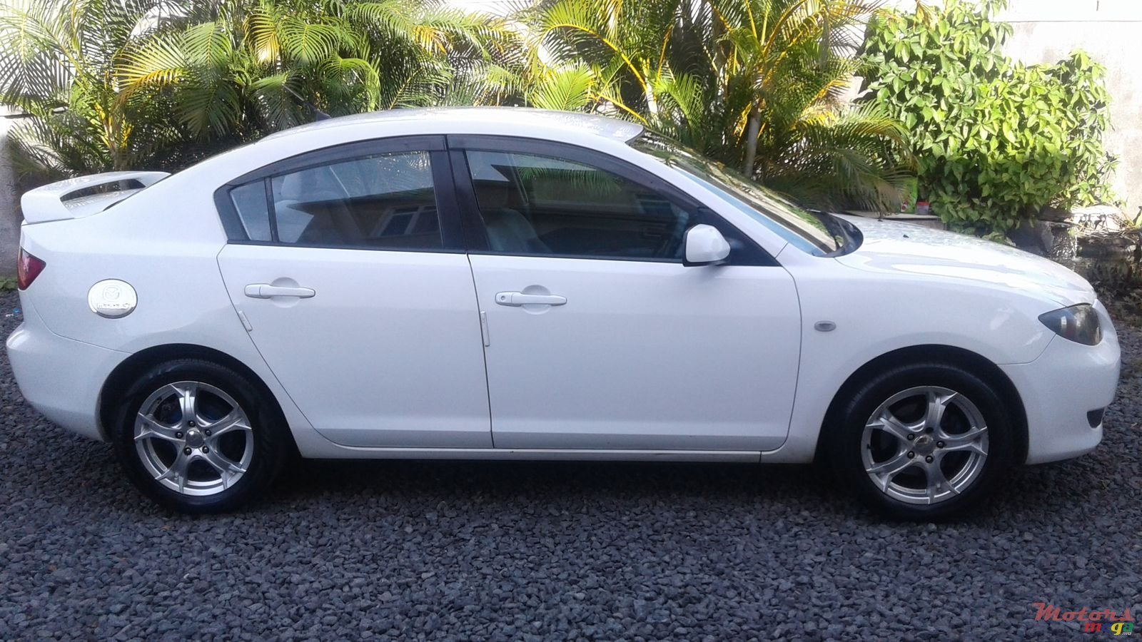 2003' Mazda Axela photo #7