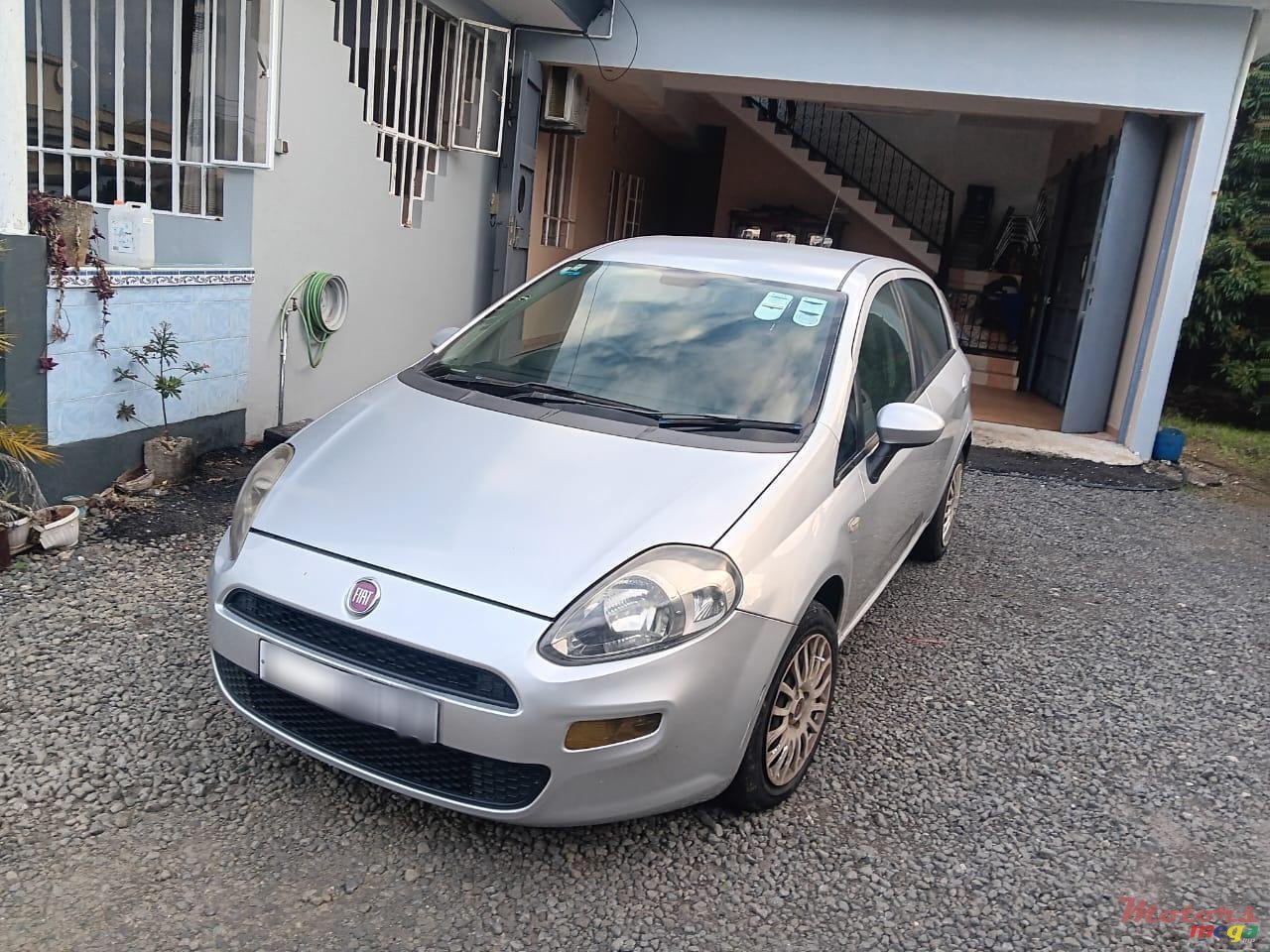 2013' Fiat Punto photo #2