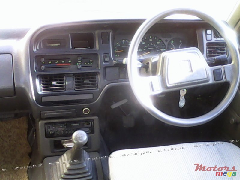 1997' Mazda B250 photo #4