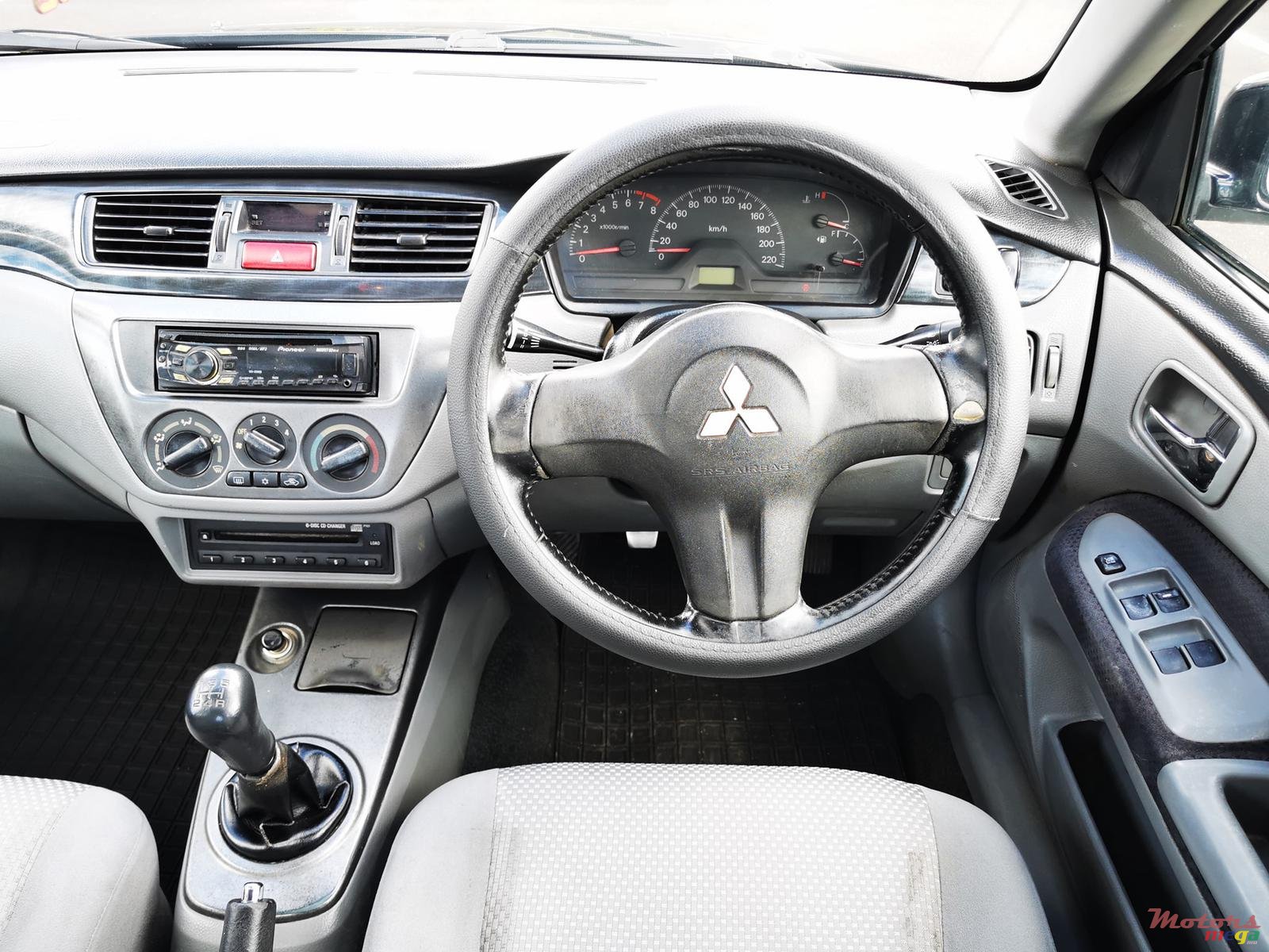 2008' Mitsubishi Lancer GLX photo #5