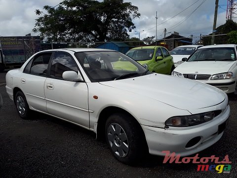 1996' Mitsubishi Galant photo #3
