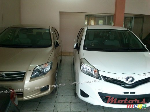 2011' Toyota Yaris Vitz New Model photo #1