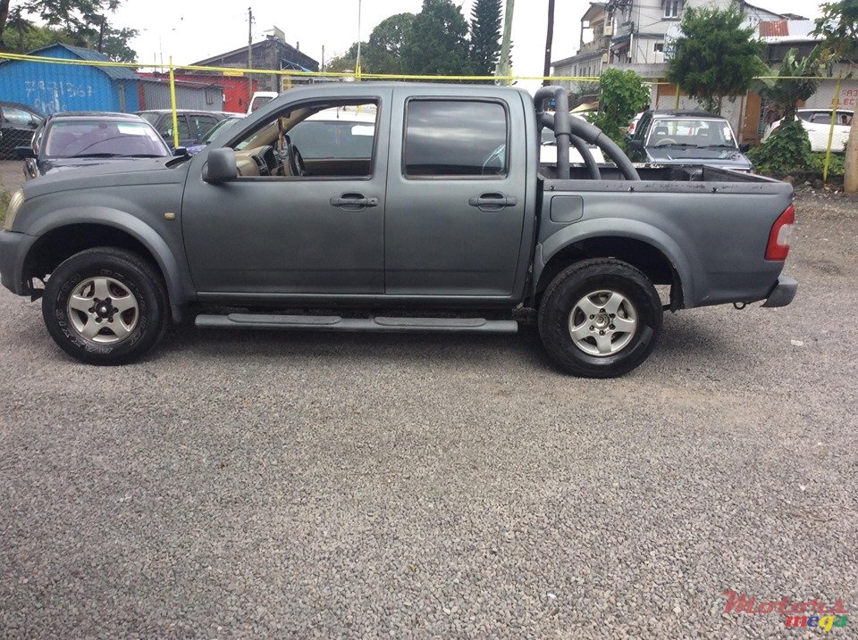 2004' Isuzu KB Series KB250 photo #3