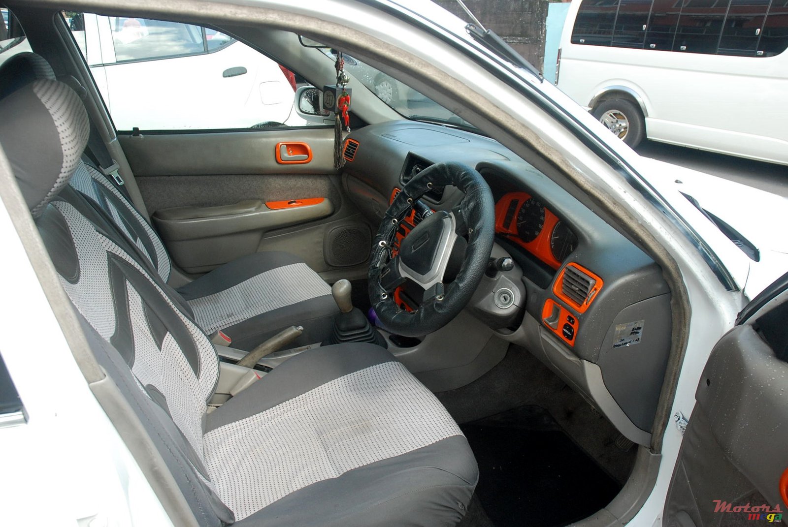 1998' Toyota photo #3