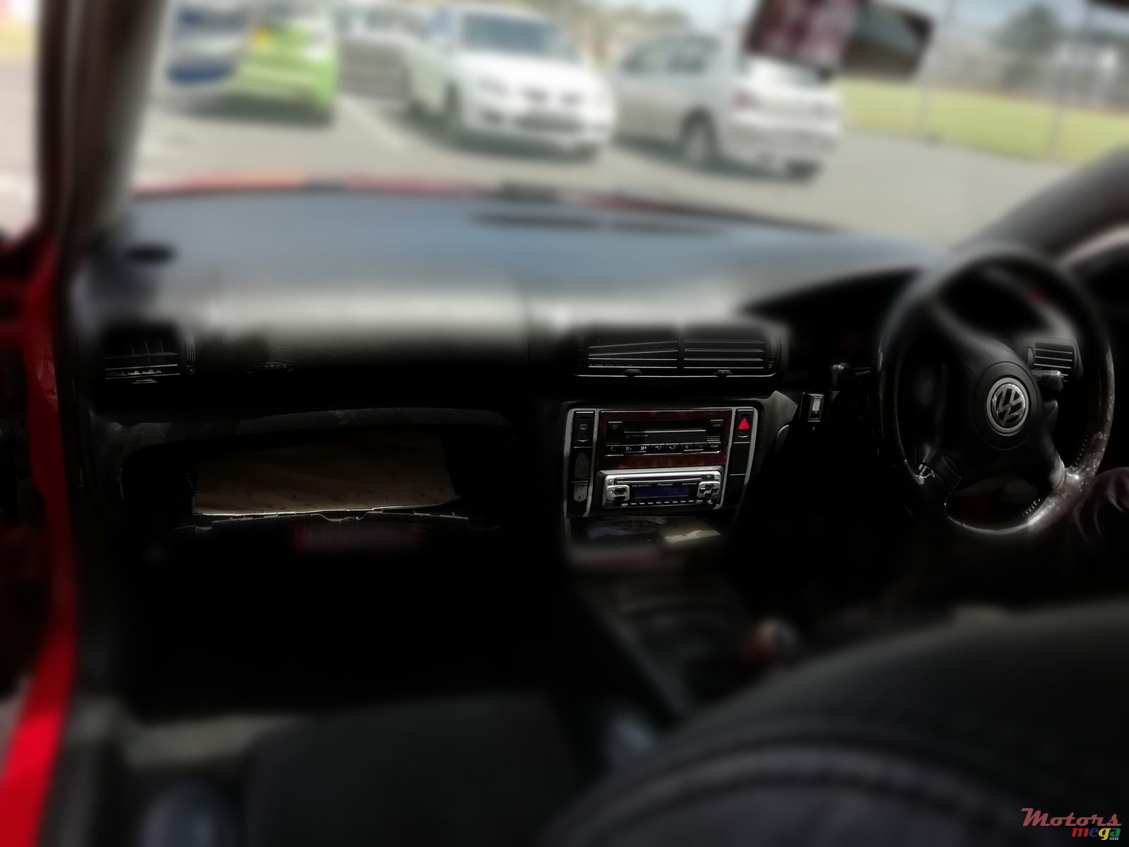 1999' Volkswagen Passat photo #1