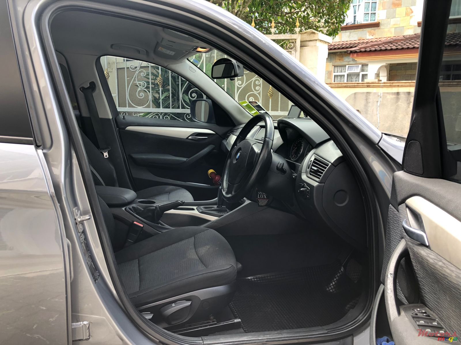 2011' BMW X1 Sdrive 18i photo #5