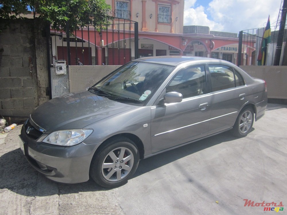 2005' Honda Civic VTI photo #3