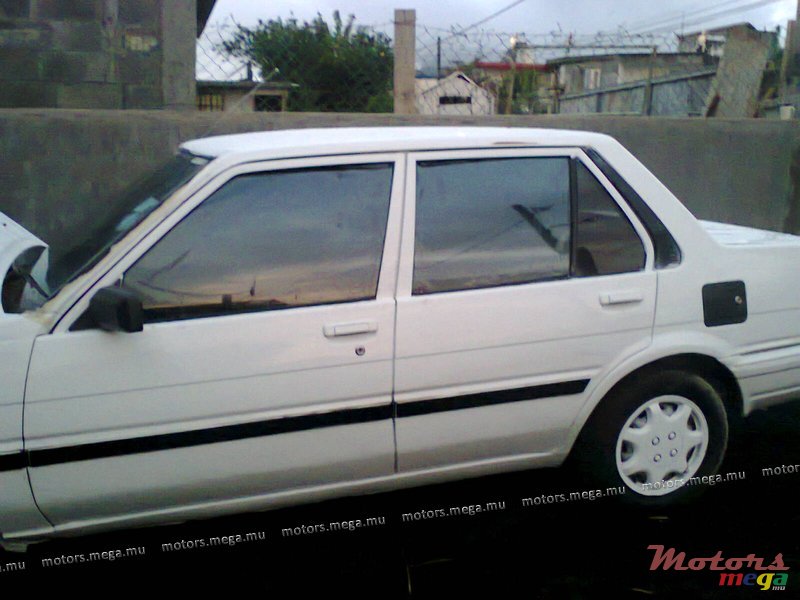 1996' Toyota ee 80 photo #1