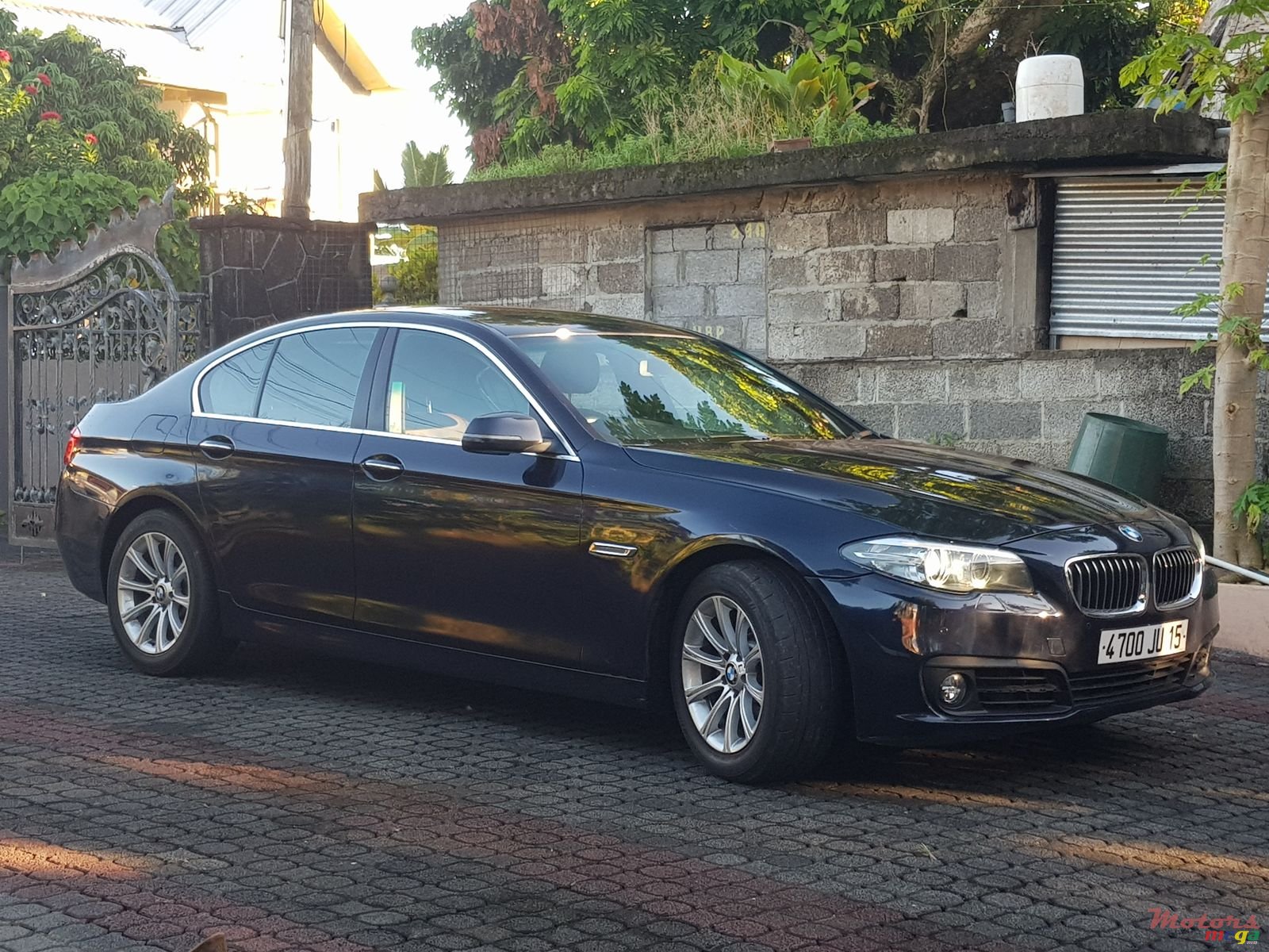 2015' BMW 520 photo #3