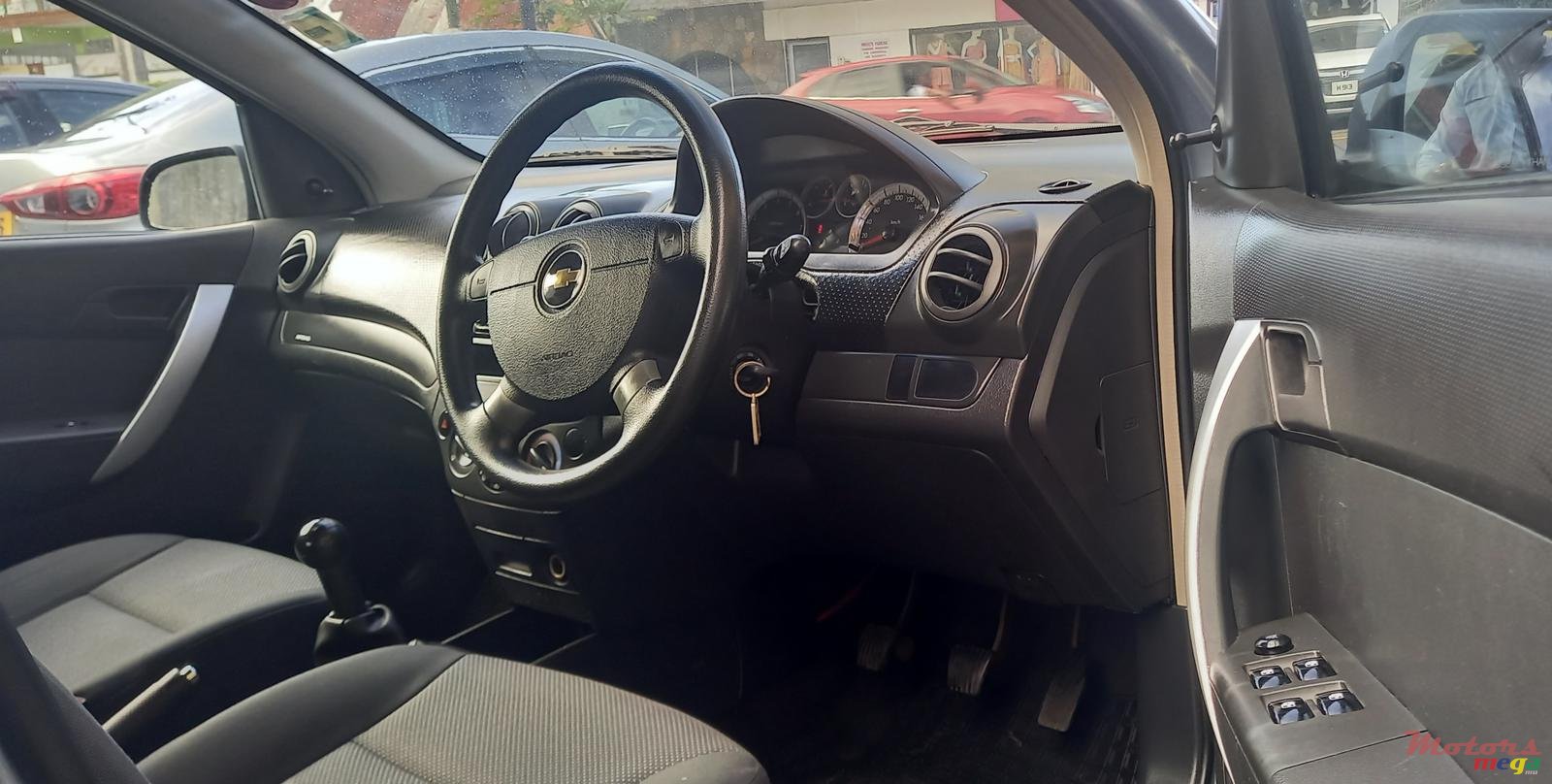 2013' Chevrolet Aveo photo #5