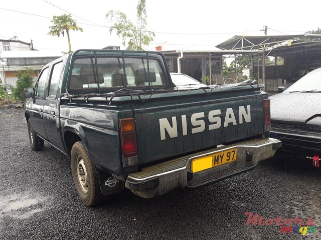 1997' Nissan 2x4 photo #6