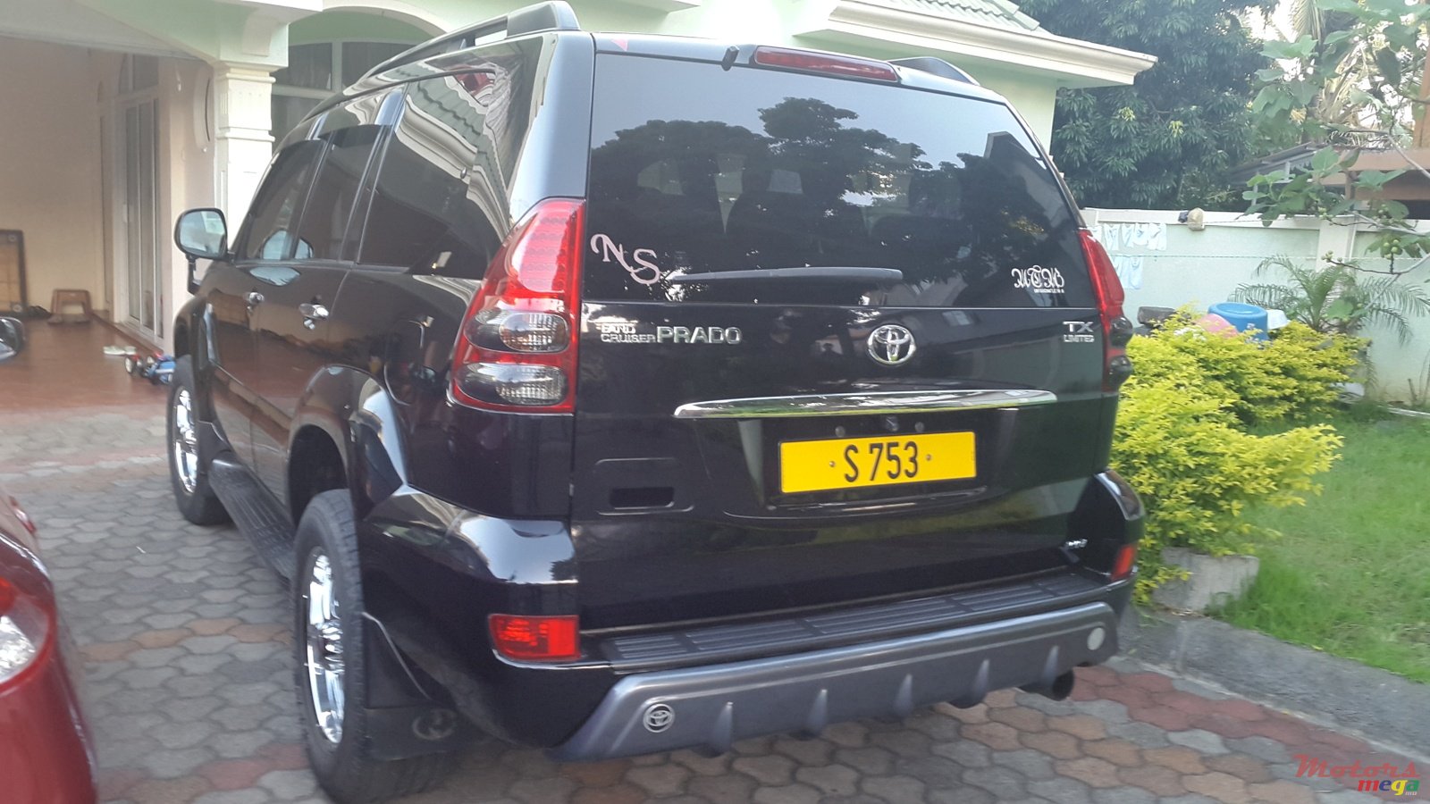 2006' Toyota Land Cruiser Prado photo #1